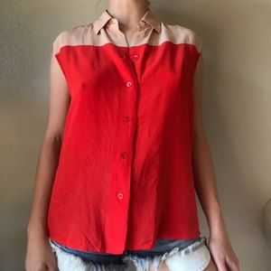 Equipment sleeveless blouse